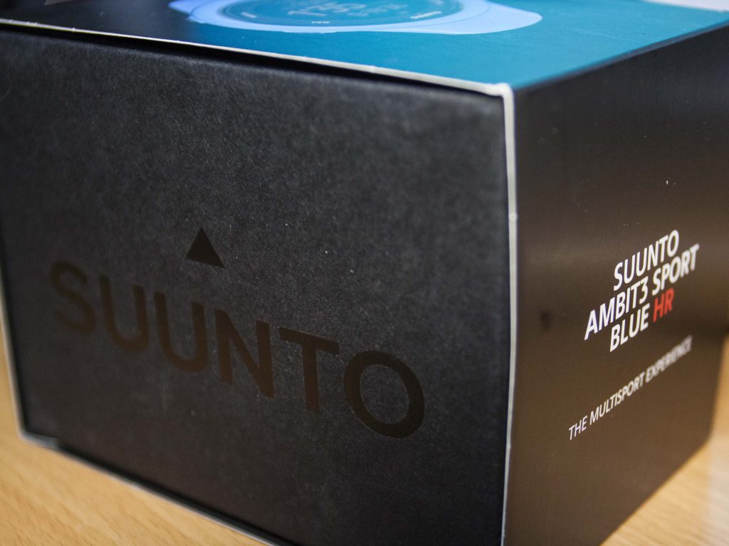 Suunto 3 Ambit 3 包裝盒子外觀