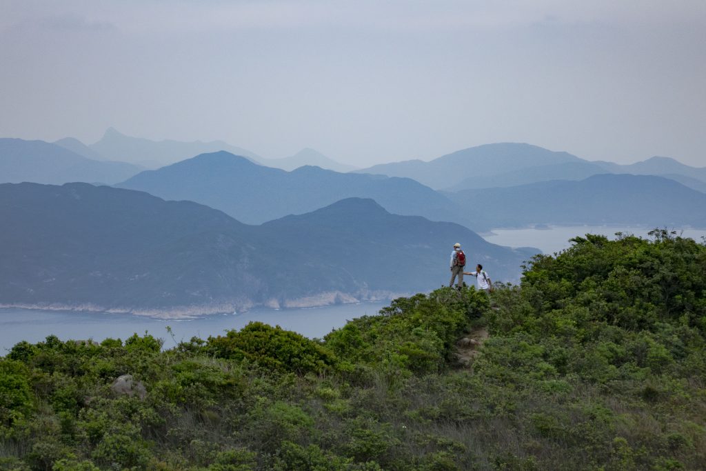 西貢山巒起伏，是香港難得的自然風景