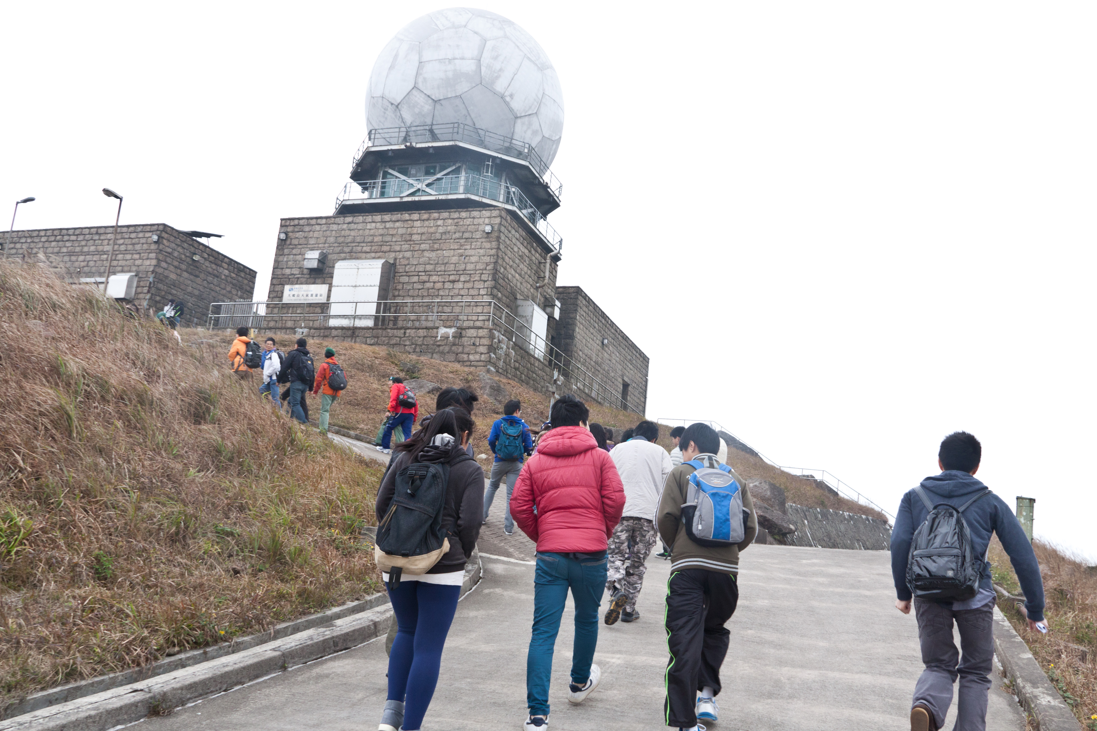尋訪香港天文台 Community Weather Observing Scheme (CWOS) 社區天氣觀測計劃